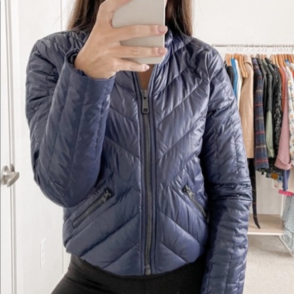 Athleta Geneva cropped grey down jacket